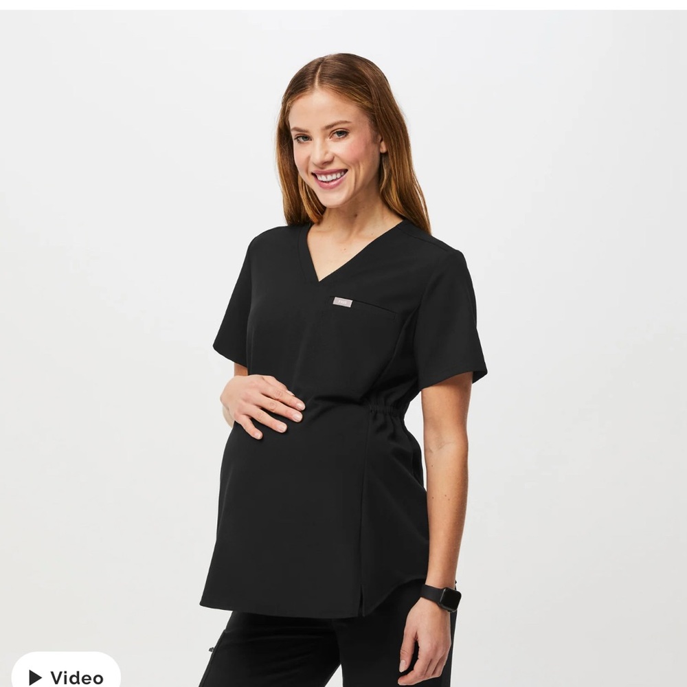 FIGS Black Maternity Scrubs Set! 3 Tops and 2 Pant Set !